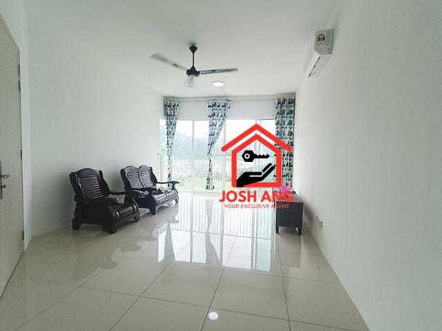 The Clovers in Sungai Ara 1598sf Semi Furnished Renovated 2 Car parks