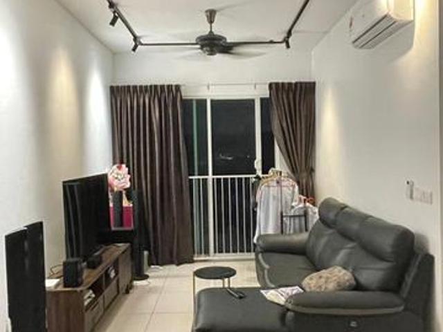 The Clovers Sungai Ara 1010sf 3 Rooms 2 Car Parks Renovated