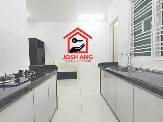 The Clovers Sungai Ara 776sf Basic Well Maintained Unit 2 Car parks