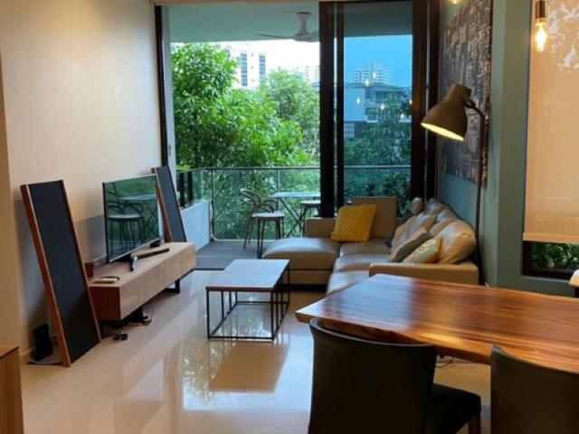The Crest Condominium For Sale, $1,790,000, 2 Bed 2 Bath 904 sqft $1,980.00 psf