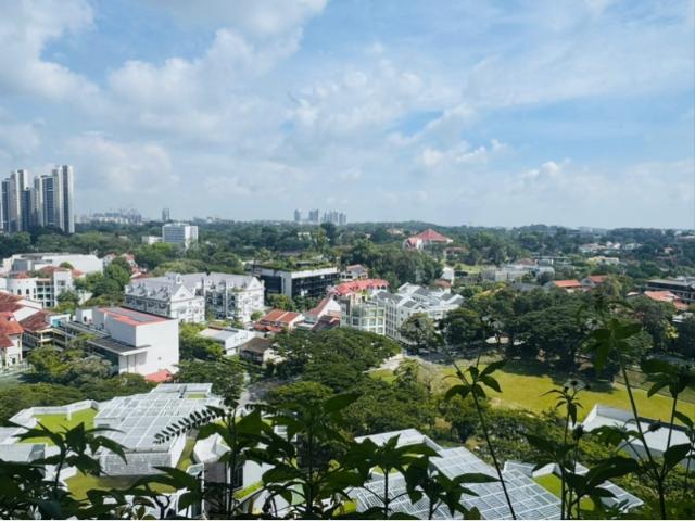 The Crest Condominium For Sale, $1,399,000, 1 Bed 1 Bath 700 sqft $1,999.00 psf