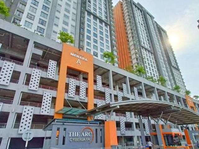 The Arc Service Apartment Cyberjaya University Campus