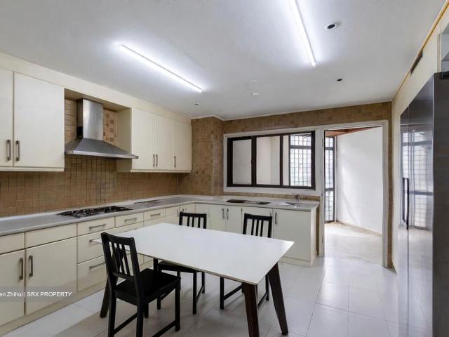 The Arcadia D11, Condominium