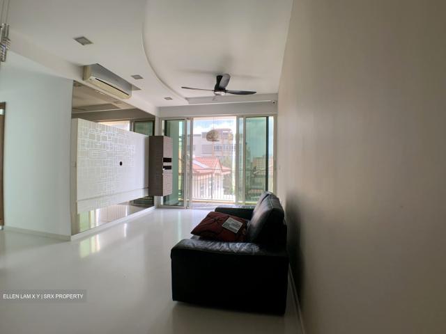 The Ariel D15, Apartment