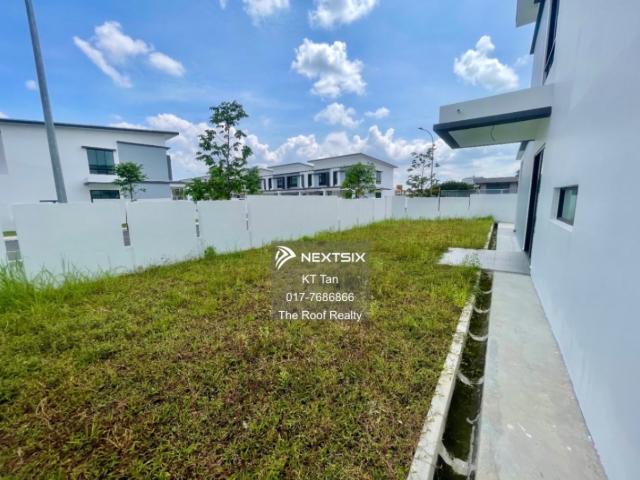 The Astaka Johor Bahru | Luxury Corner Unit For Sale / Rent Premium Freehold Residence with Stunning City & Singapore Views