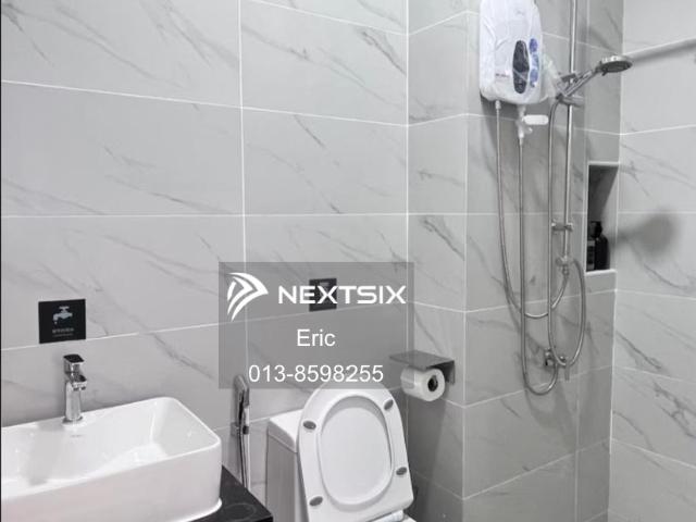 The Astaka @ 1 Bukit Senyum Mid Floor fully Furnished Luxury Condominium for Sale