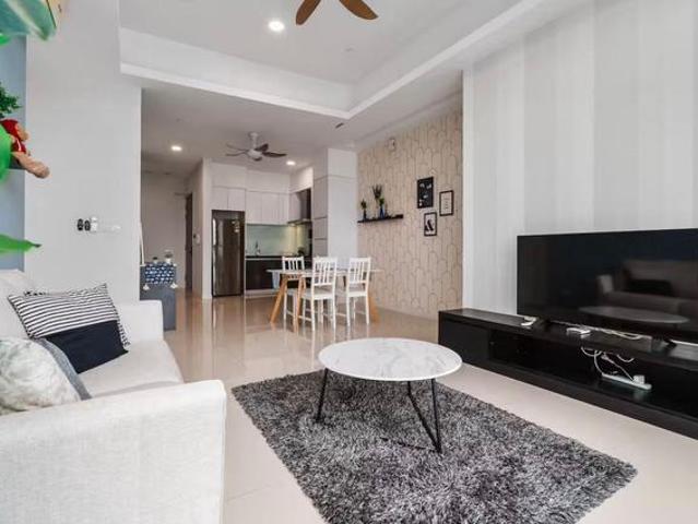 The Azure Residences Paradigm Mall Petaling Jaya For Rent