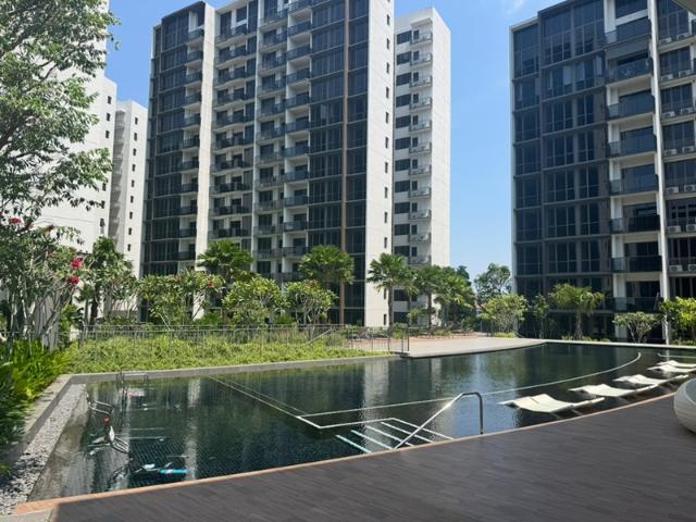 The Botany at Dairy Farm Condominium For Rent, $5,100, 3 Bed 3 Bath 1,033 sqft $4.94 psf