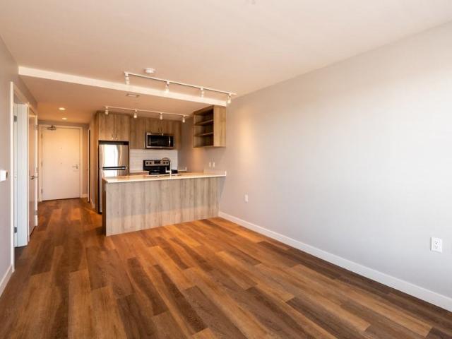 The Bovill Studio Apartment for Rent at 188 49th Ave E, Vancouver, BC V5W 0E6 Oakridge