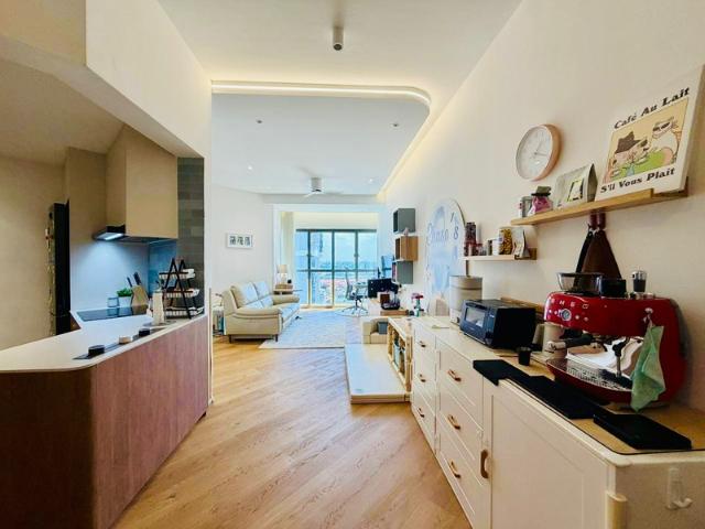 The Bayshore Condominium For Sale, $1,488,888, 2 Bed 2 Bath 980 sqft $1,519.00 psf