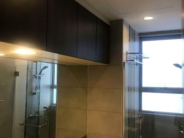 The Bayshore D16, Condominium