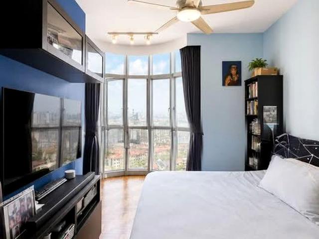 The Bayshore D16, Condominium