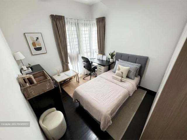 The Bayshore D16, Condominium