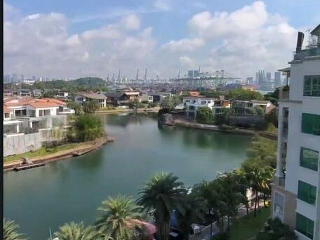 The Berth By The Cove D4, Condominium