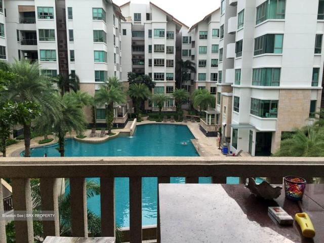 The Berth By The Cove D4, Condominium