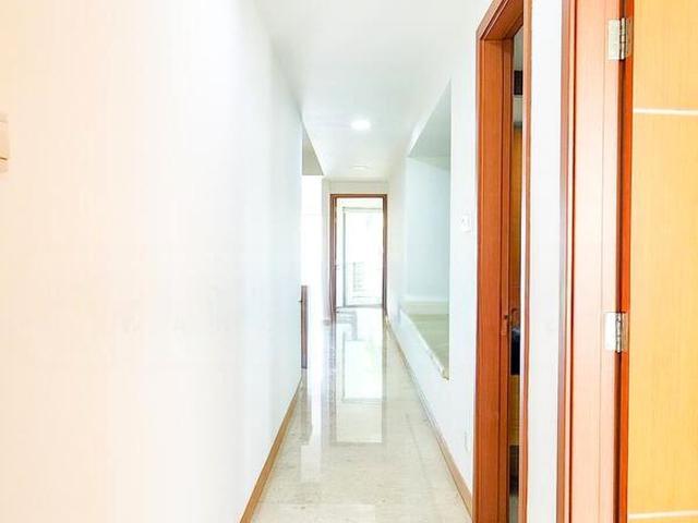 The Berth By The Cove D4, Condominium