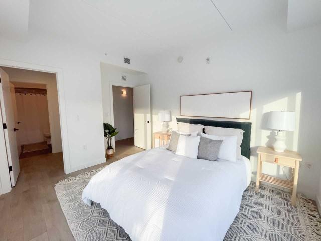 The Bridgwater 2 Bedroom Apartment for Rent at 250 Centre St, Winnipeg, MB R3Y 2A1 Waverley West