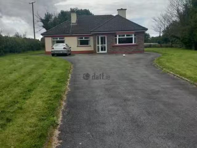 The Bungalow, Tyrone, Kilcolgan, Co. Galway is for rent