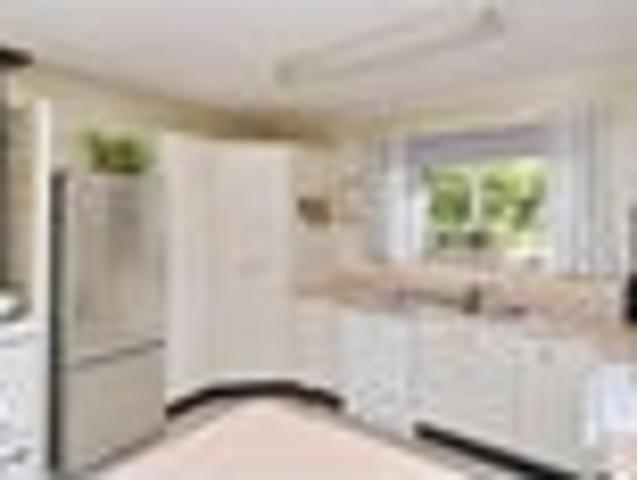UNDER OFFER * 'The Good Life' The Ideal Starte