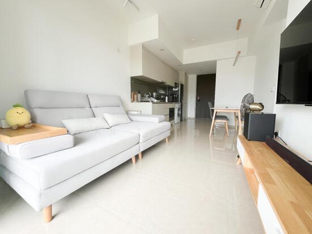 The Gazania Condominium For Sale, $1,430,000, 2 Bed 1 Bath 635 sqft $2,252.00 psf