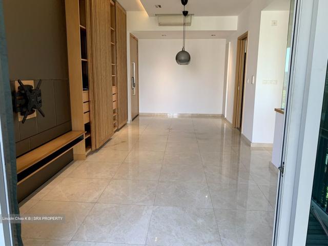 The Glades D16, Condominium