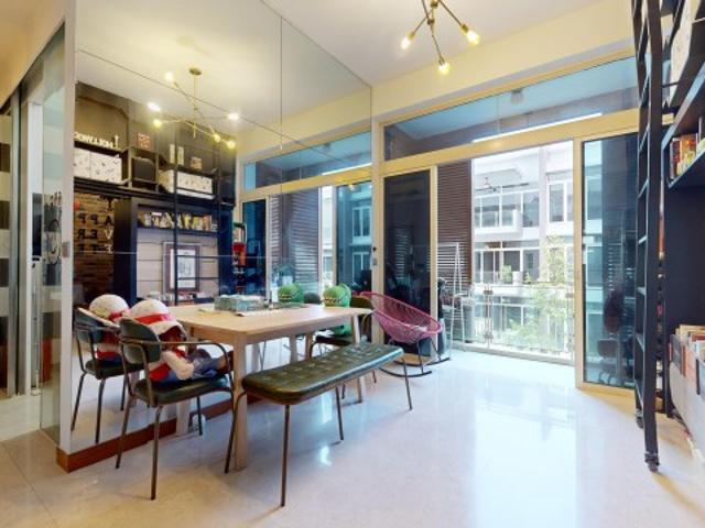 The Greenwich Condominium For Sale, $870,000, 1 Bed 1 Bath 603 sqft $1,443.00 psf