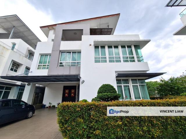 The Grove Waterscape Villas