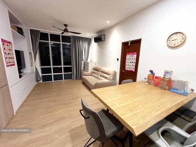 The Daffodil D16, Apartment