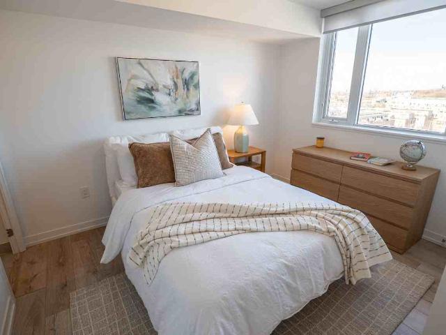 The Diamond 2 Bedroom Apartment for Rent at 950 Lansdowne Ave, Toronto, ON M6H 0E6 Davenport