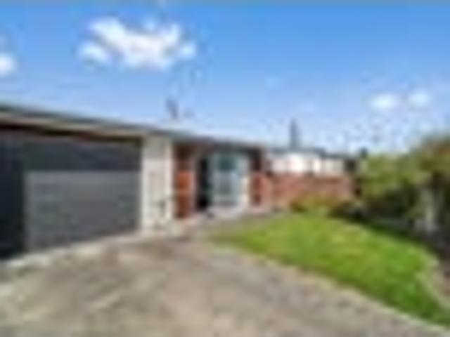 The Easy Choice in Lansdowne BEO $369,000