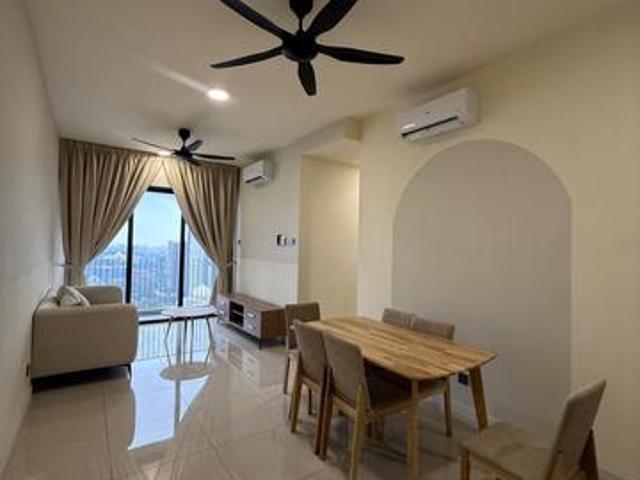 The ERA Condo For Rent 882sf Fully Furnished 2 Car Parks