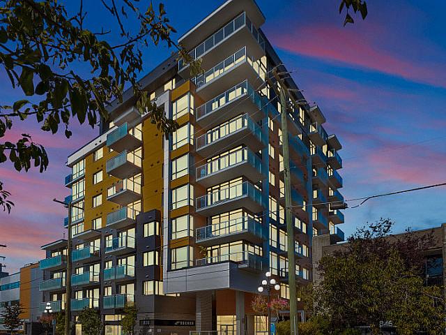 The Escher Penthouse Downtown Victoria – Modern Luxury