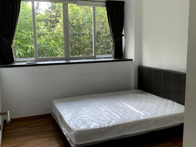 The Esparis D18, Condominium