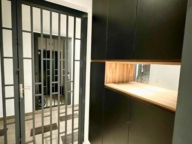the holmes 2, condominium