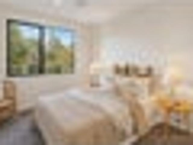 The Hakona Contemporary Family Living, Elevated