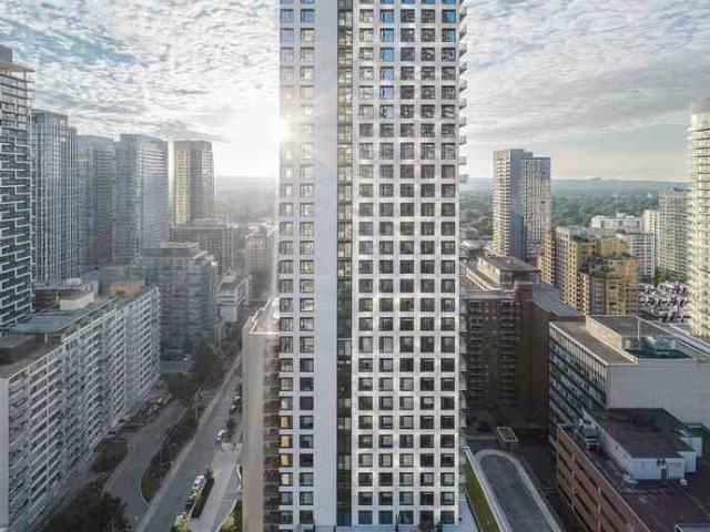 The Hampton 3 Bedroom Apartment for Rent at 101 Roehampton Ave, Toronto, ON M4P 2W2 North Toronto