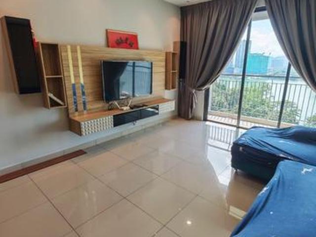 The Henge 1300sqft 4 room unit Fully furnished Kepong Metropolitan