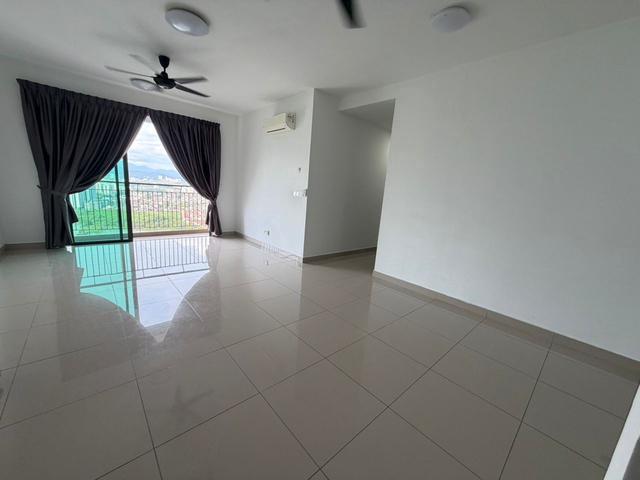 The henge condo 1100sf kepong below market facing lake