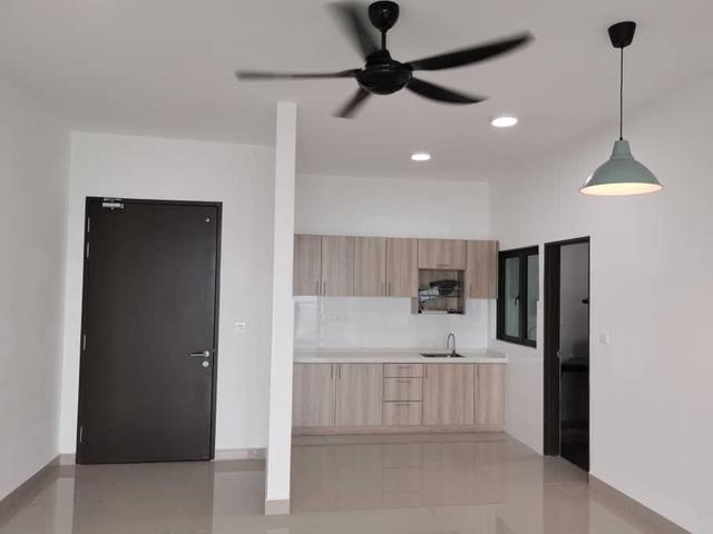 The Henge Condominium Metropolitian Park Vacant Partly Furnished new