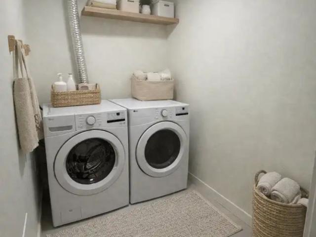 The Hudson — 2br + Flex/2ba E2.1