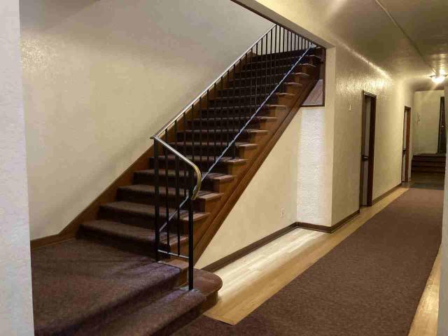 The Huntington Apartments Studio Apartment for Rent at 1704 12 St Sw, Calgary, AB T2T 3M9 Mount royal