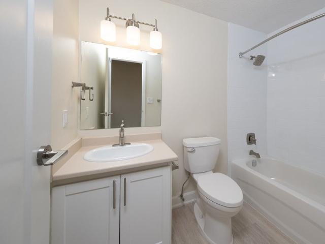 The Huron Apartments 2 Bedroom Apartment for Rent at 536 536, 550 & 554 Ivings Dr Port Elgin, ON N0H 2C1
