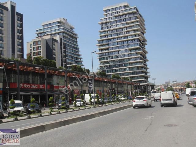 The İstanbul Residence Projesinde 1+1lerinen Büyük Geniş Dairesi