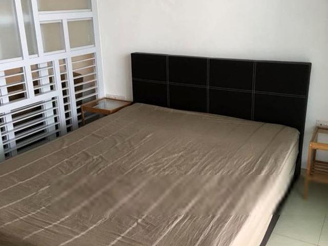 The Interweave D12, Apartment