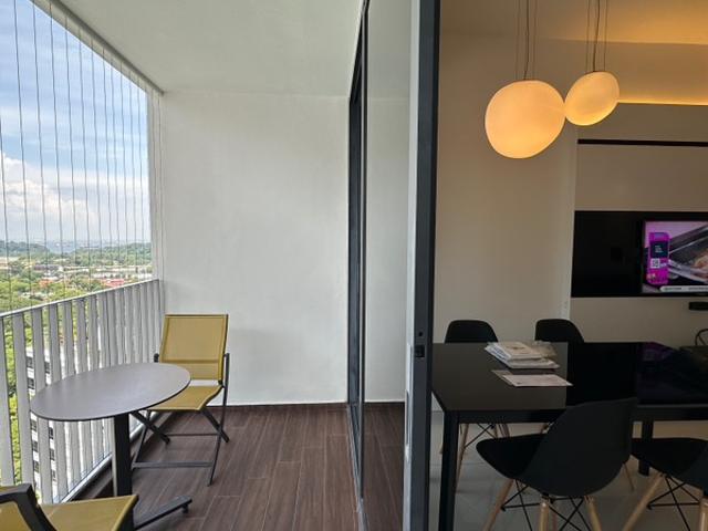 The Interlace Condominium For Rent, $6,000, 2 Bed 2 Bath 1,055 sqft $5.69 psf