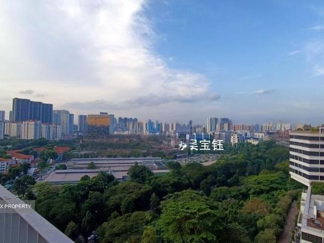 The Interlace D4, Condominium