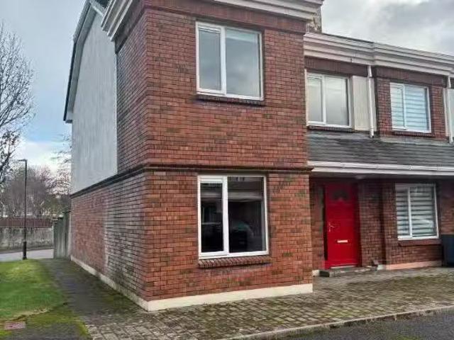 The Oak Courtyard, 13 Bellview Woods, Ballydowney, Killarney.