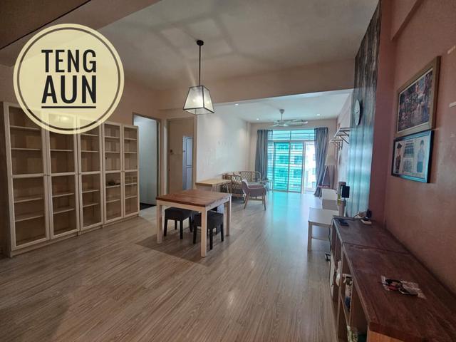 The Oasis 1069sqft Fully Renovated Pool View 1 Car Park Gelugor
