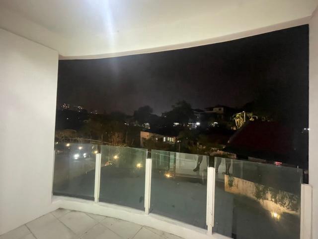THE OASIS CONDO 1085sf LOW FLOOR 1CP BARE UNTI GELUGOR