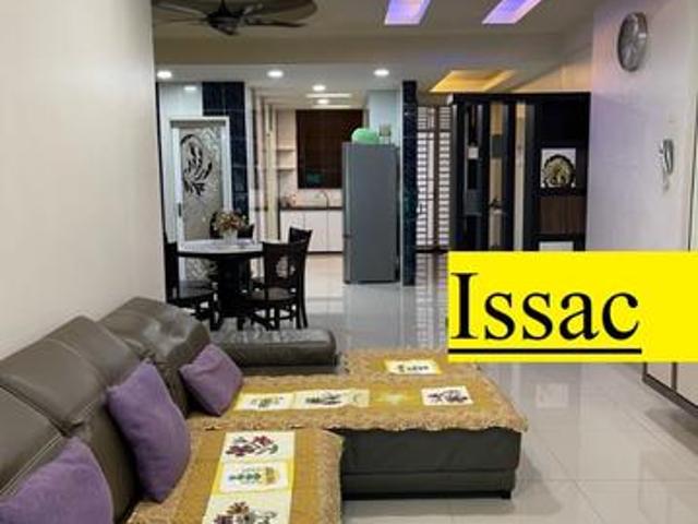 The oasis Condo Premium REno pool View Cheapers full loan applicable